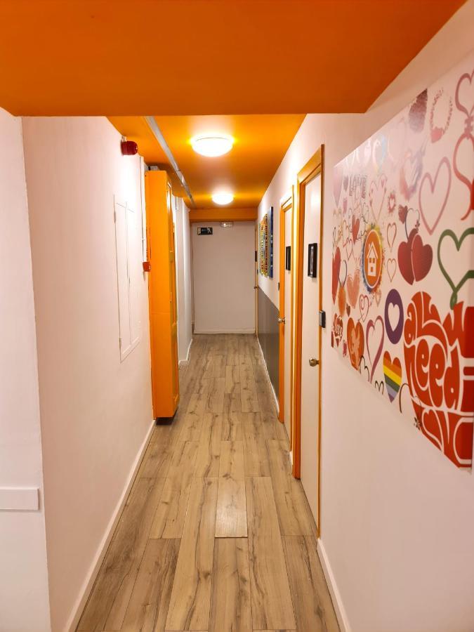 Arc House Gracia Hostel Βαρκελώνη Εξωτερικό φωτογραφία