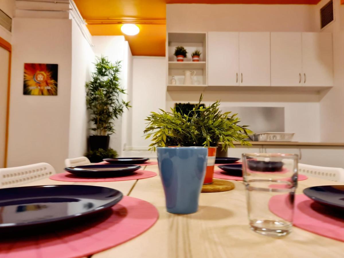 Arc House Gracia Hostel Βαρκελώνη Εξωτερικό φωτογραφία