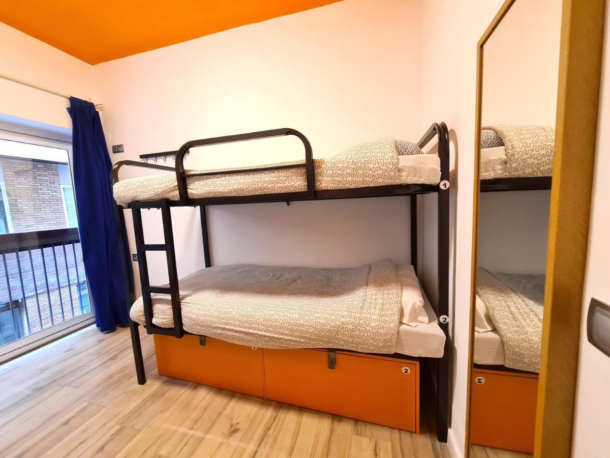 Arc House Gracia Hostel Βαρκελώνη Εξωτερικό φωτογραφία