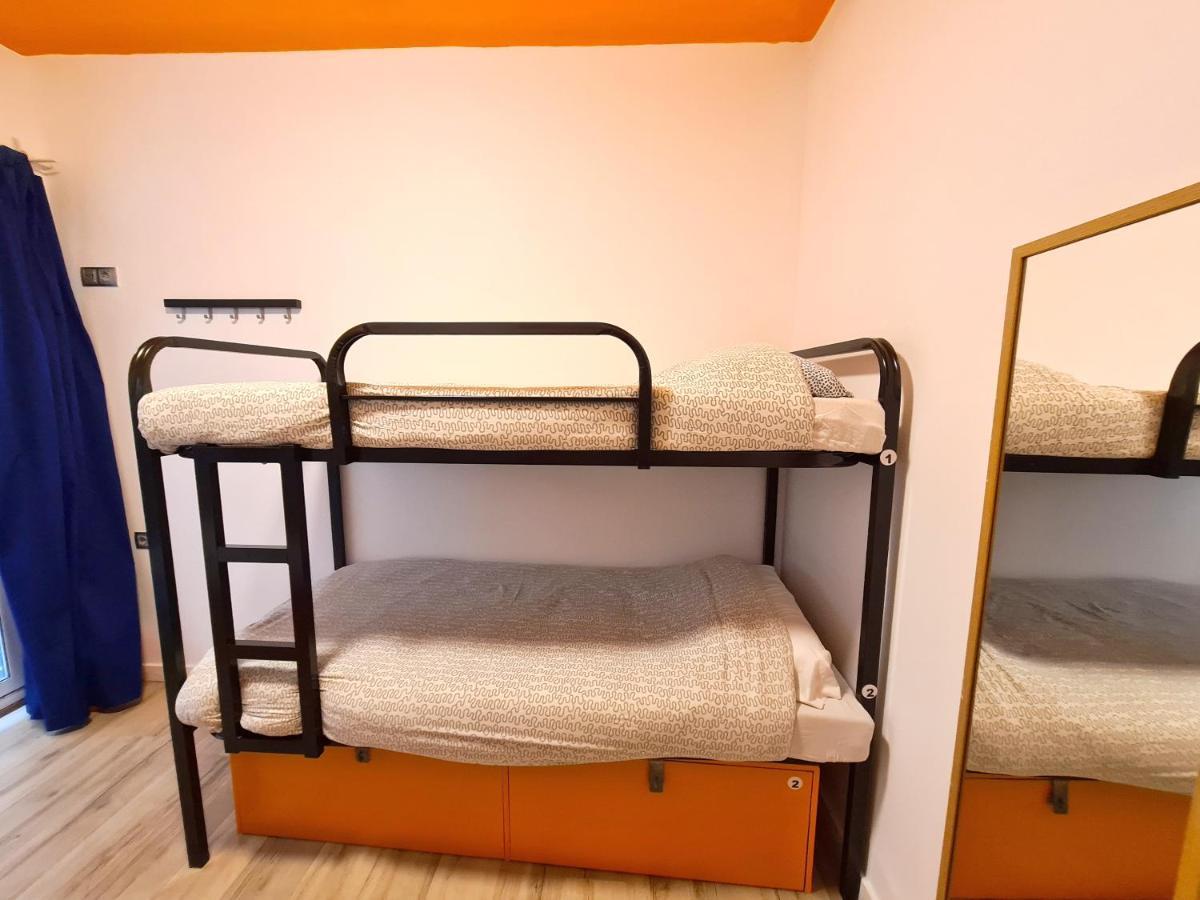 Arc House Gracia Hostel Βαρκελώνη Εξωτερικό φωτογραφία