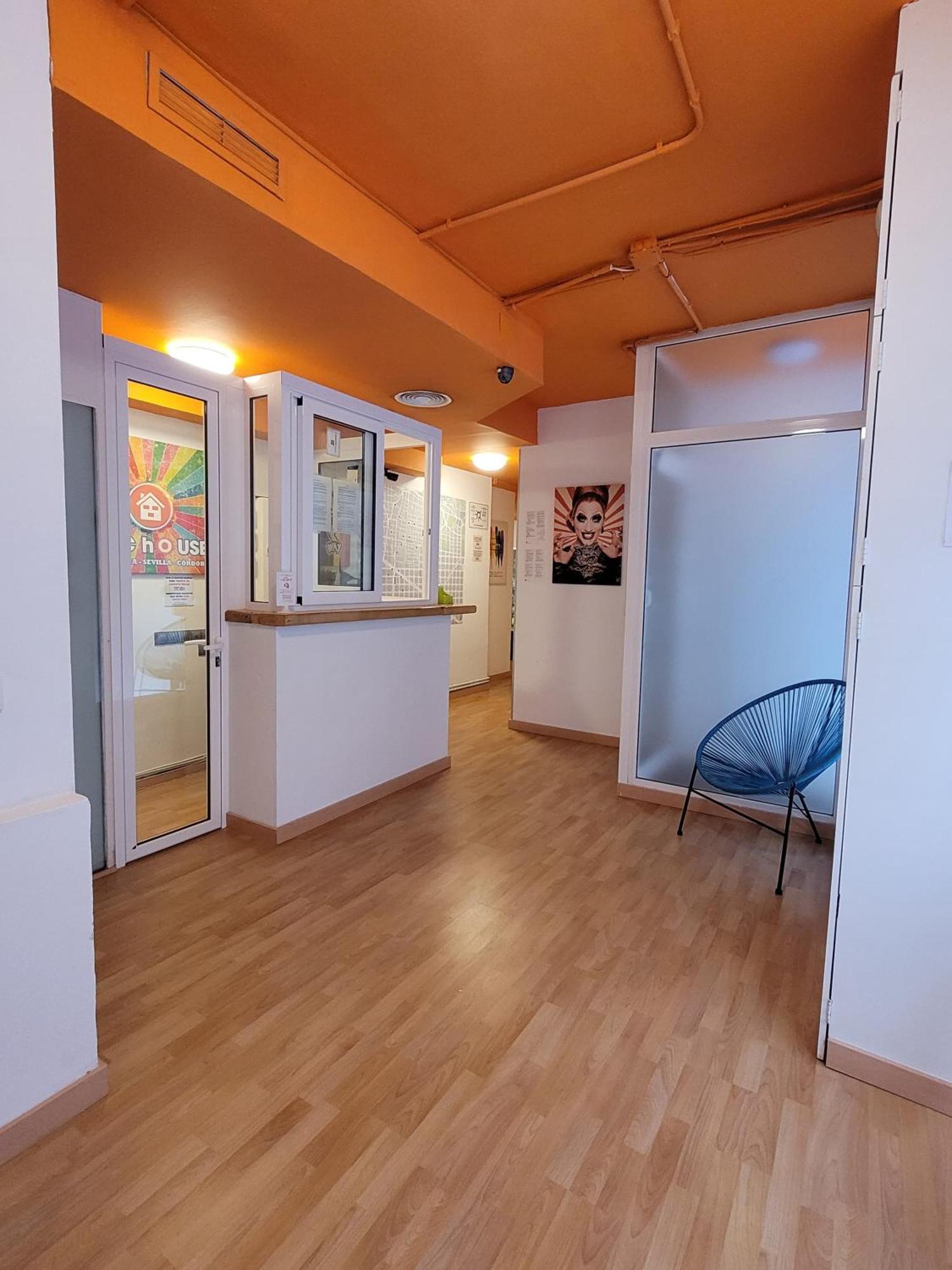 Arc House Gracia Hostel Βαρκελώνη Εξωτερικό φωτογραφία