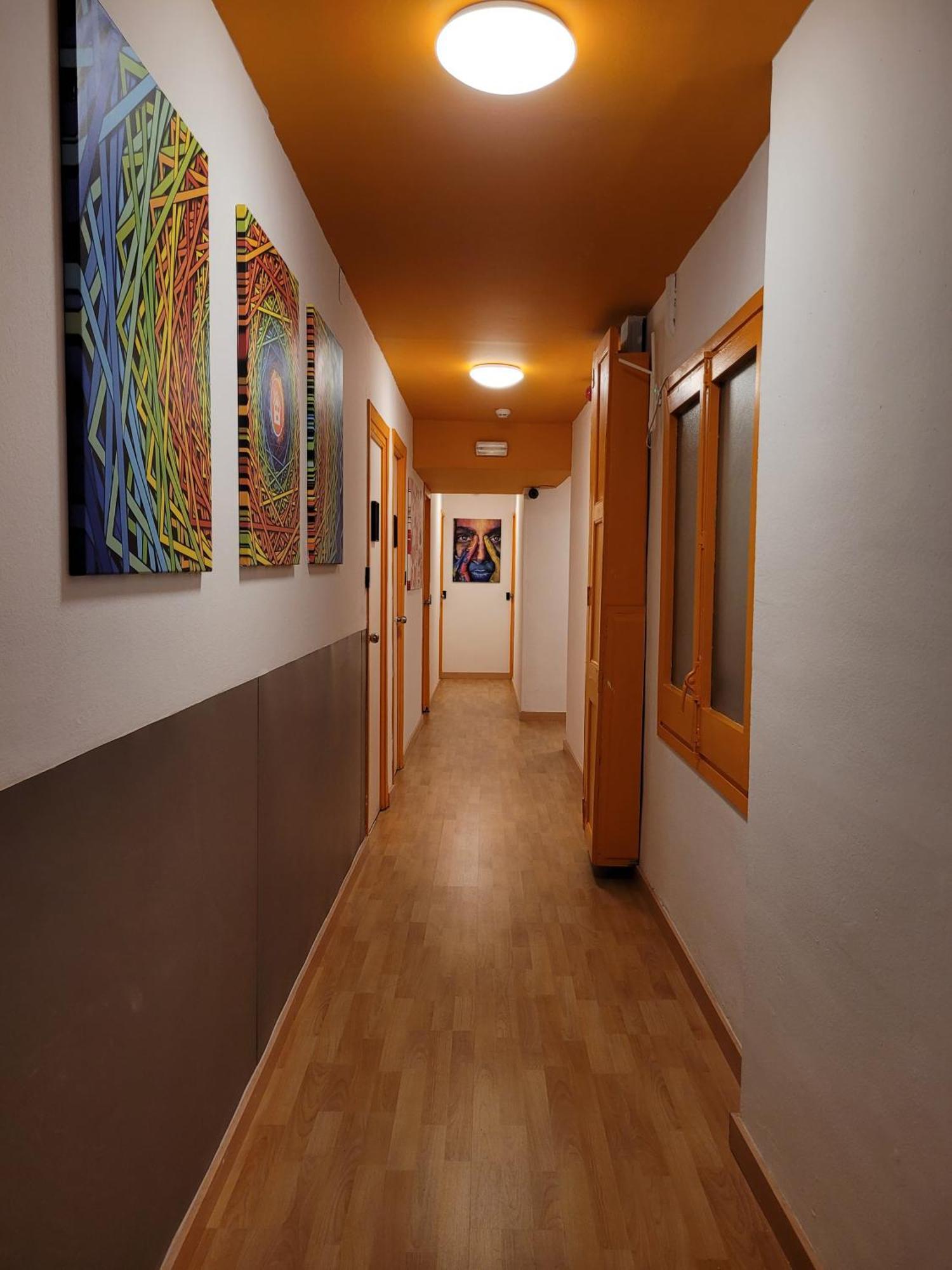 Arc House Gracia Hostel Βαρκελώνη Εξωτερικό φωτογραφία