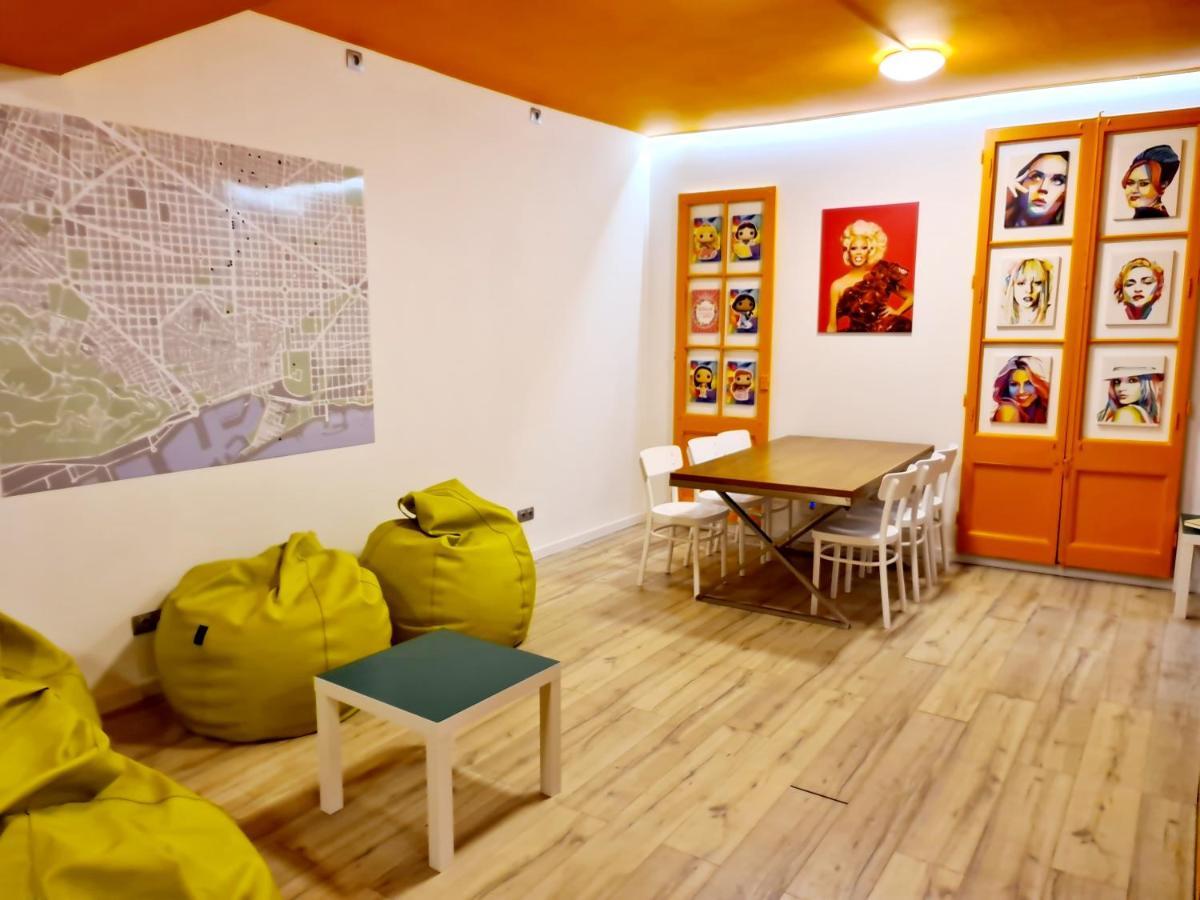 Arc House Gracia Hostel Βαρκελώνη Εξωτερικό φωτογραφία