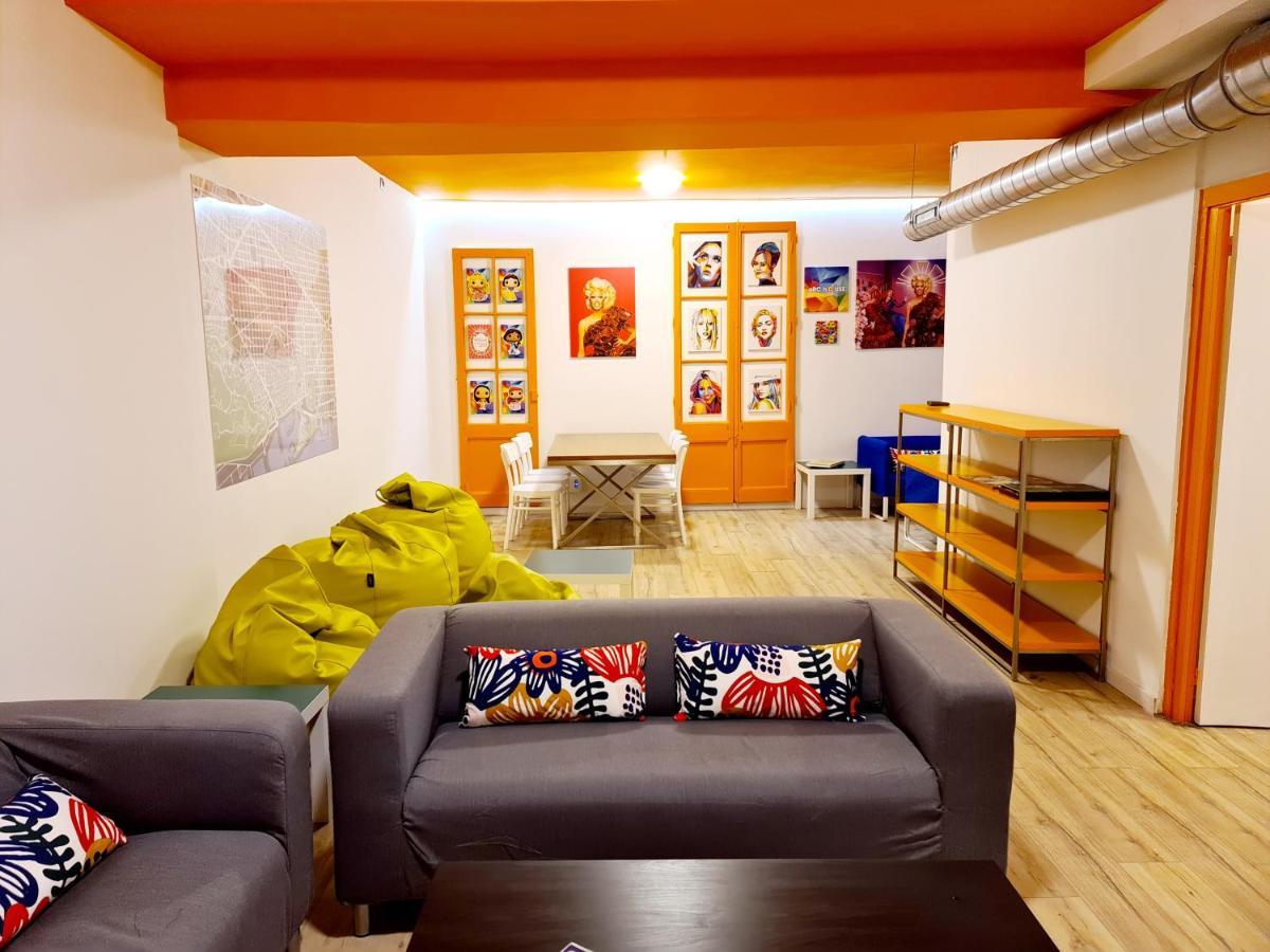 Arc House Gracia Hostel Βαρκελώνη Εξωτερικό φωτογραφία